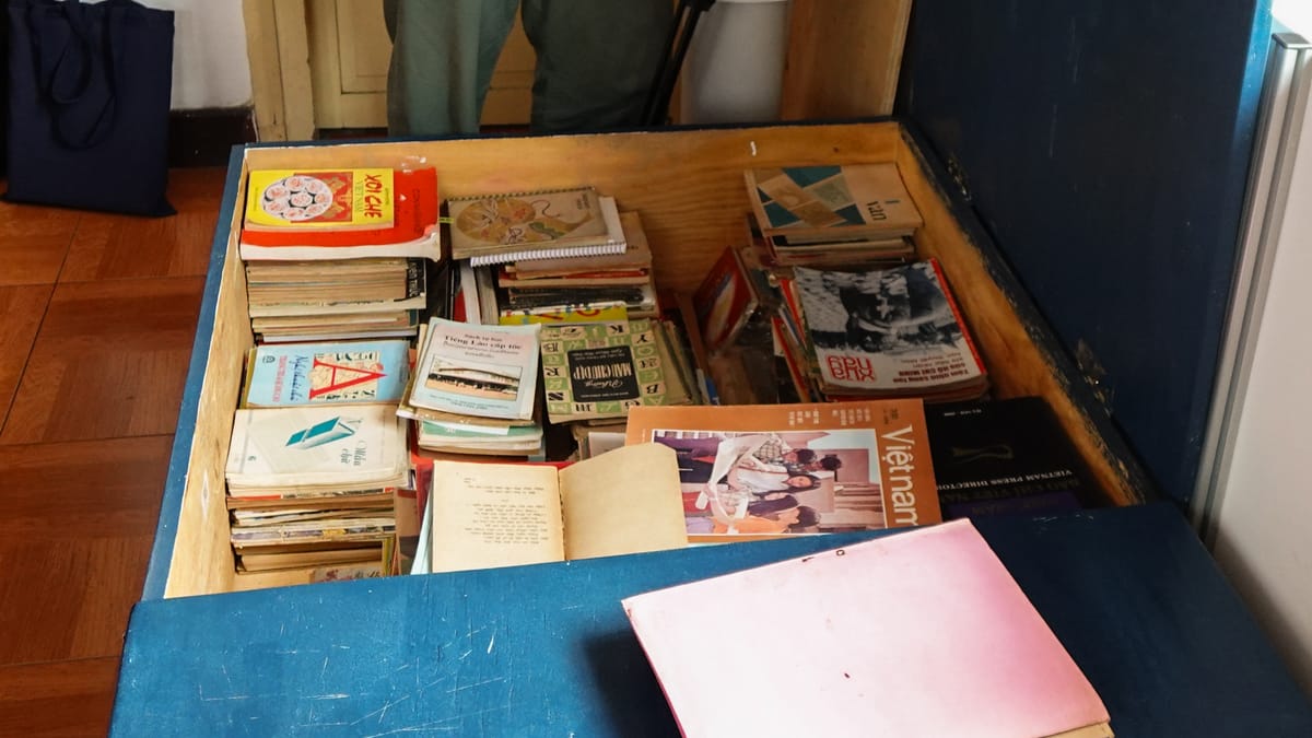 Visiting LƯU CHỮ, Vietnam's Graphic & Type Archive